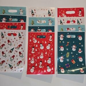 12 Festive Holiday Party Gift Bags - Red, Green, White